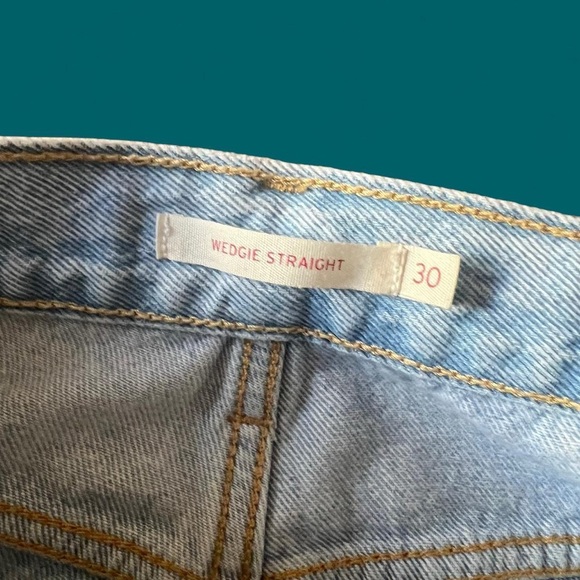 Levi's Wedgie Straight Ankle Women’s Jeans in color Flow Style 30x28 - Picture 7 of 9
